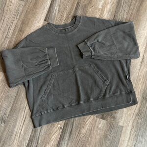 Le Bon Shoppe Poche Sweatshirt